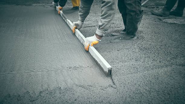 Best Concrete Slab Construction in Fredonia, WI